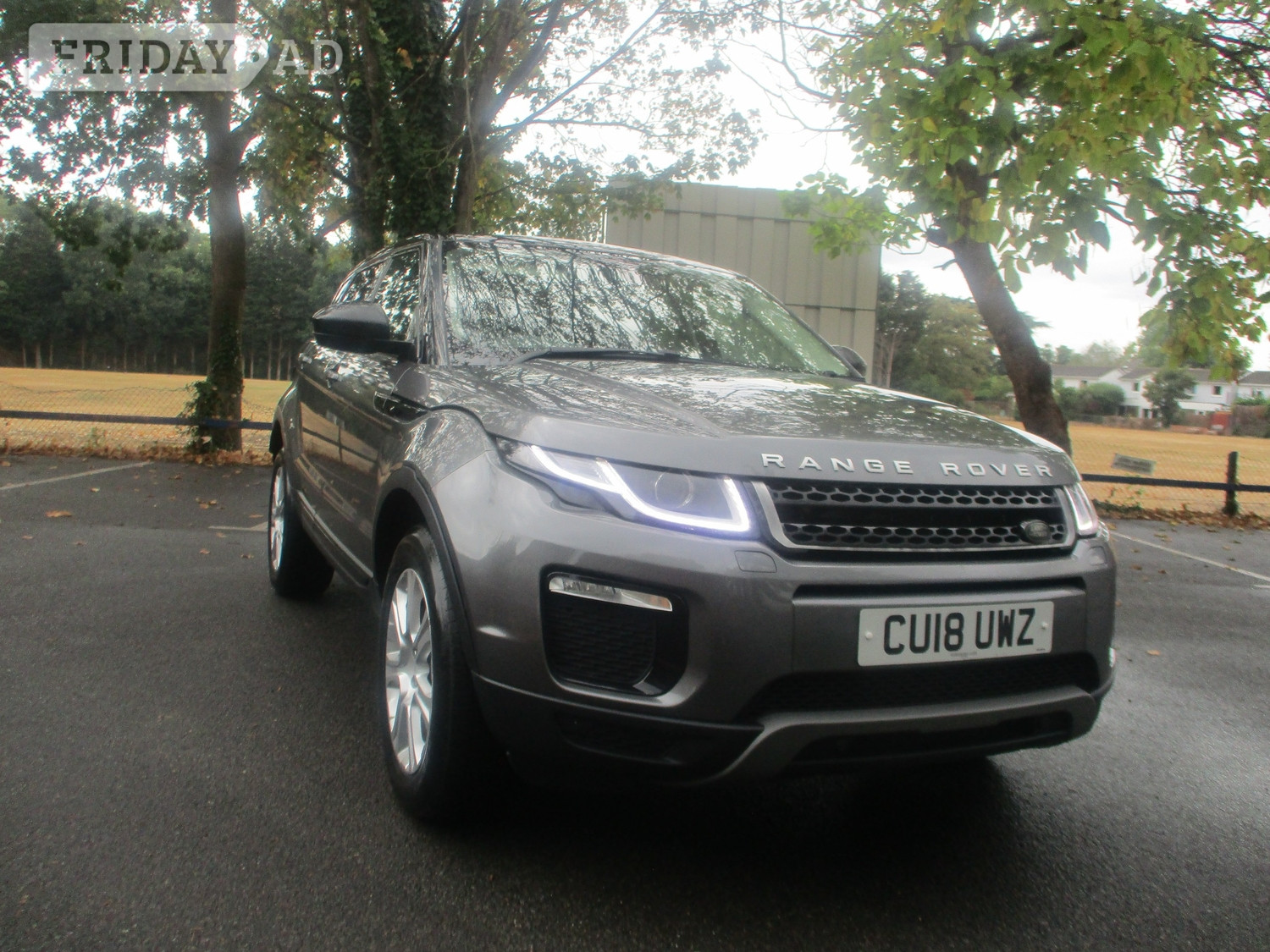 [ berth ]Land Rover Range Rover Evoque