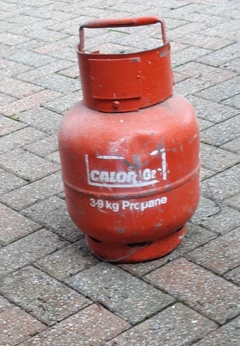 Calor Gas 3.9kg bottle empty