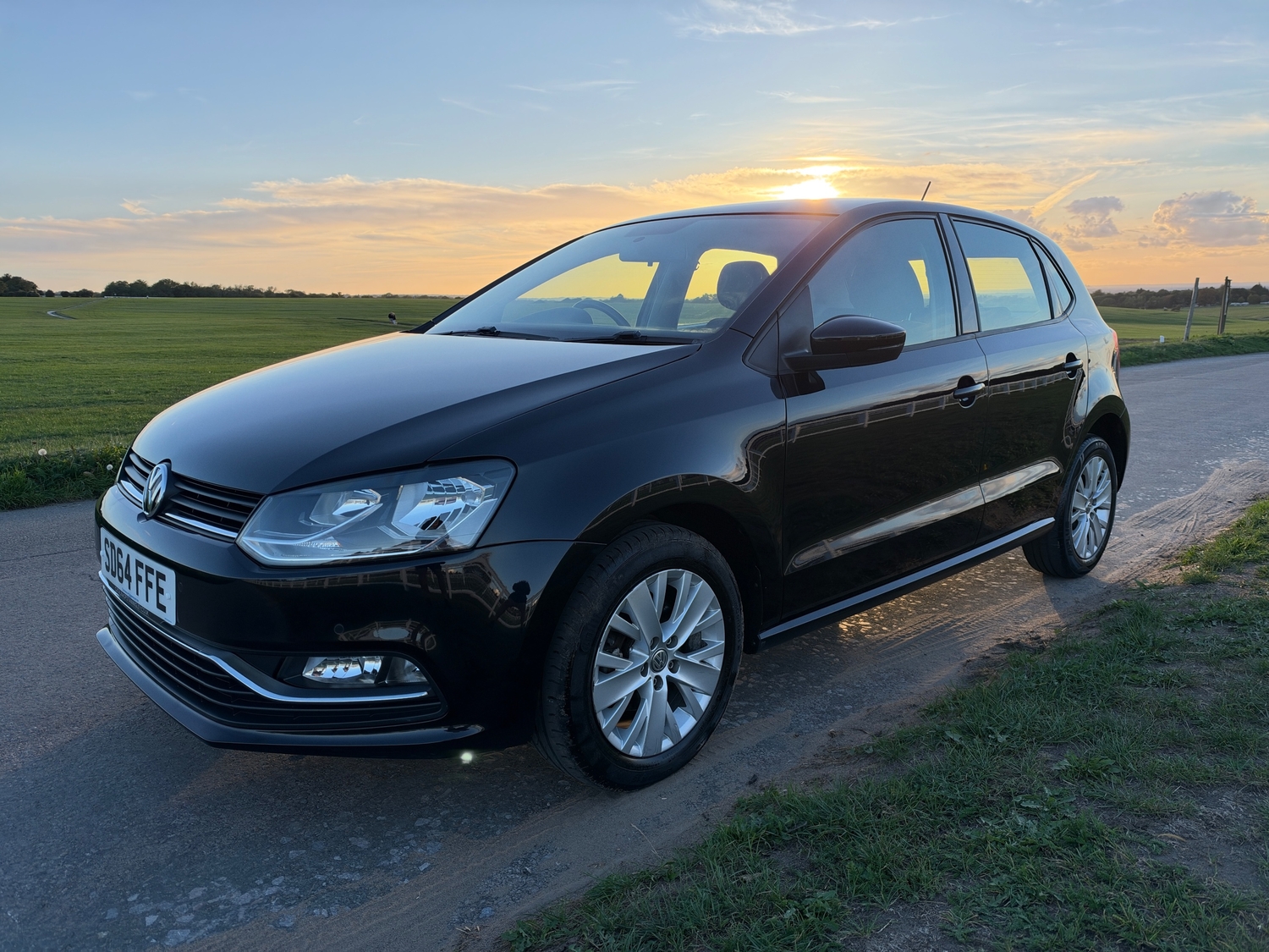 Volkswagen Polo 2014 - Cars in Epsom