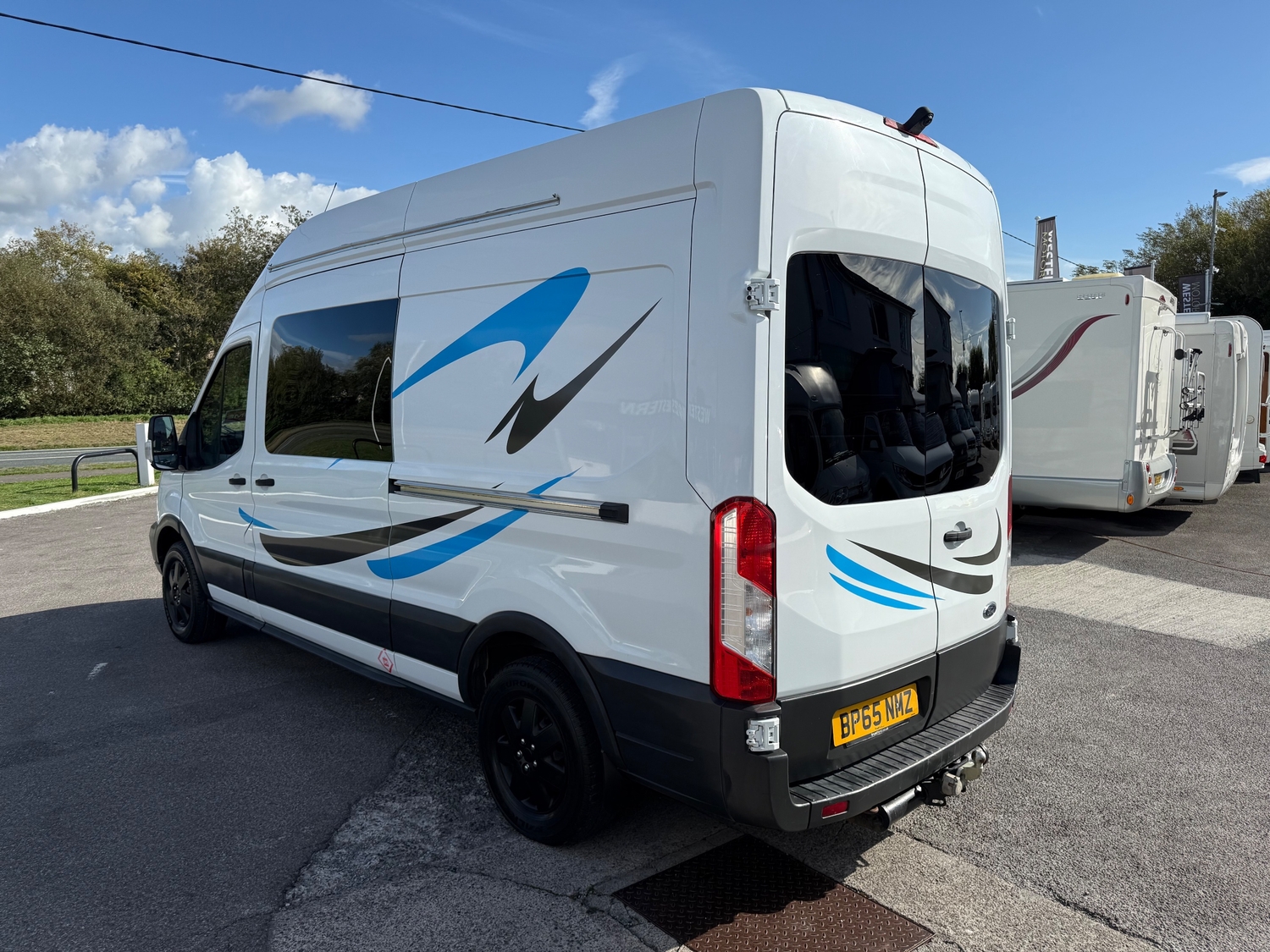[ berth ]Ford Transit