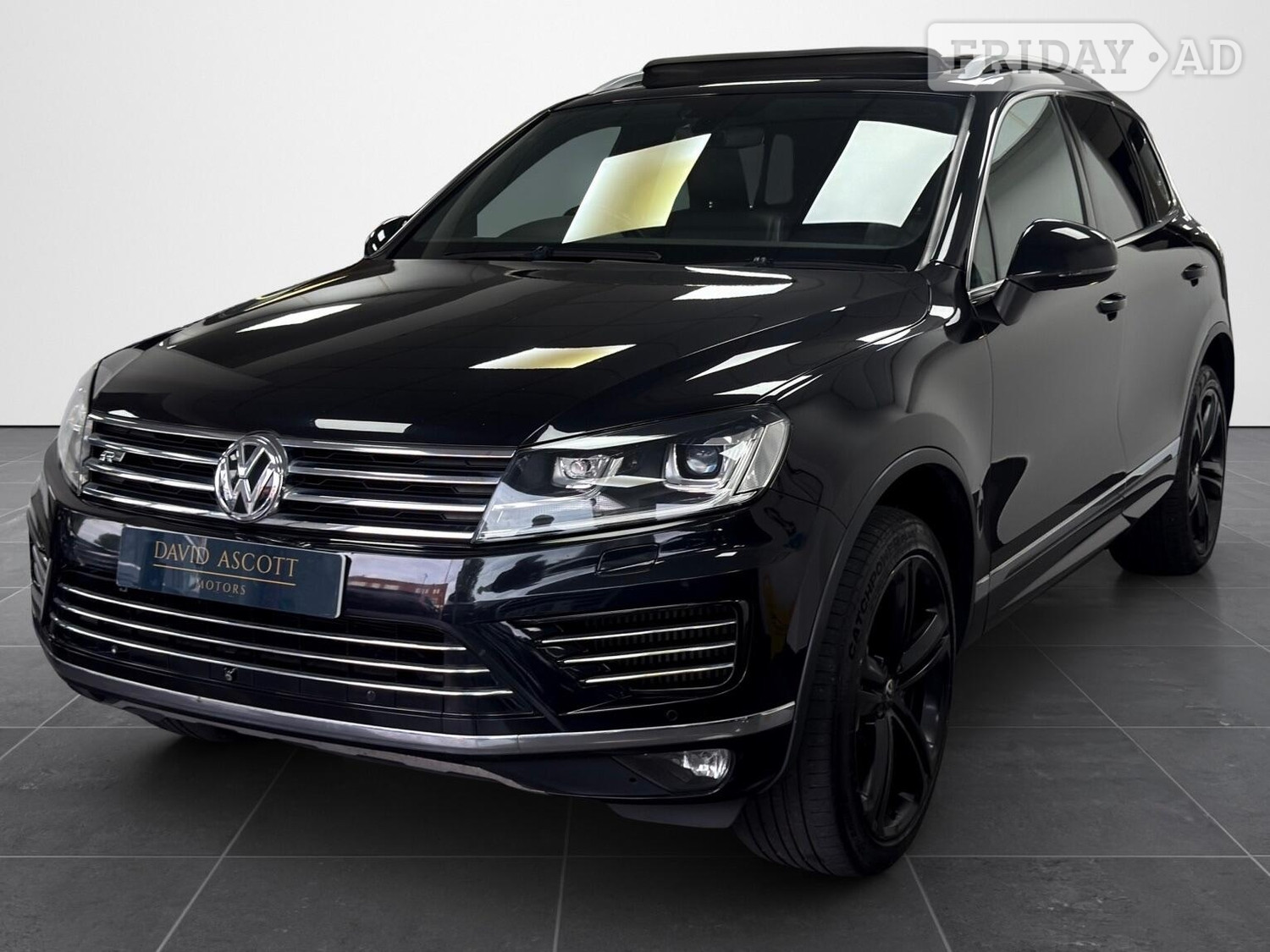 Volkswagen Touareg 2018 - Cars in Ealing