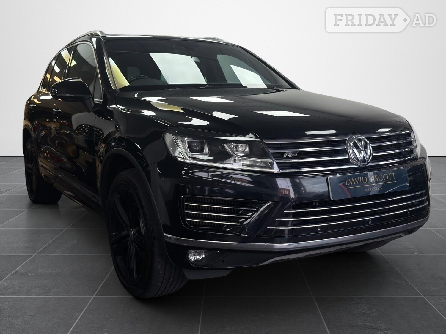 Volkswagen Touareg 2018 - Cars
