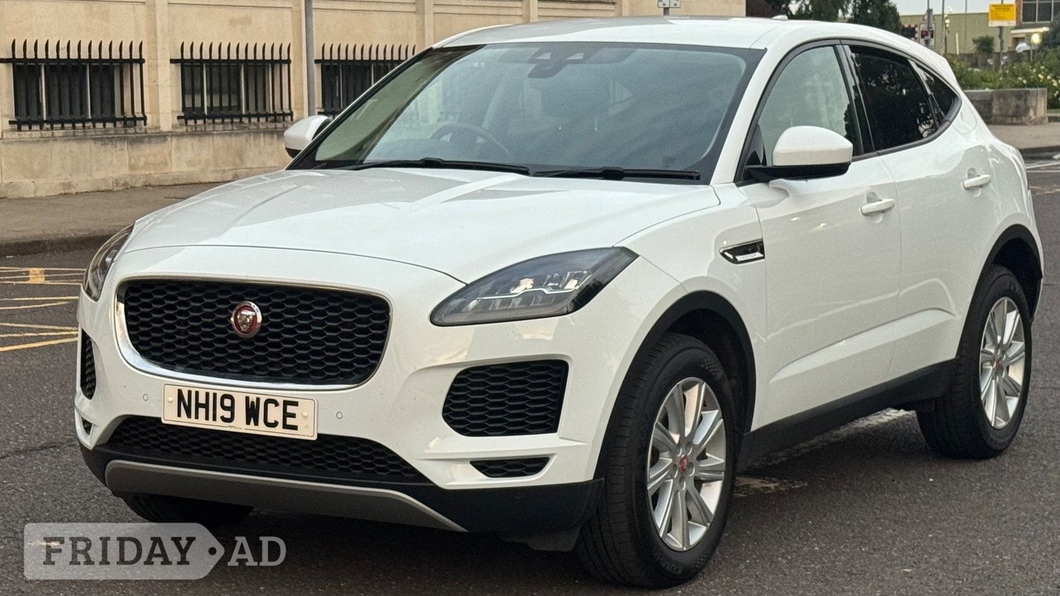 Jaguar E-Pace Barking