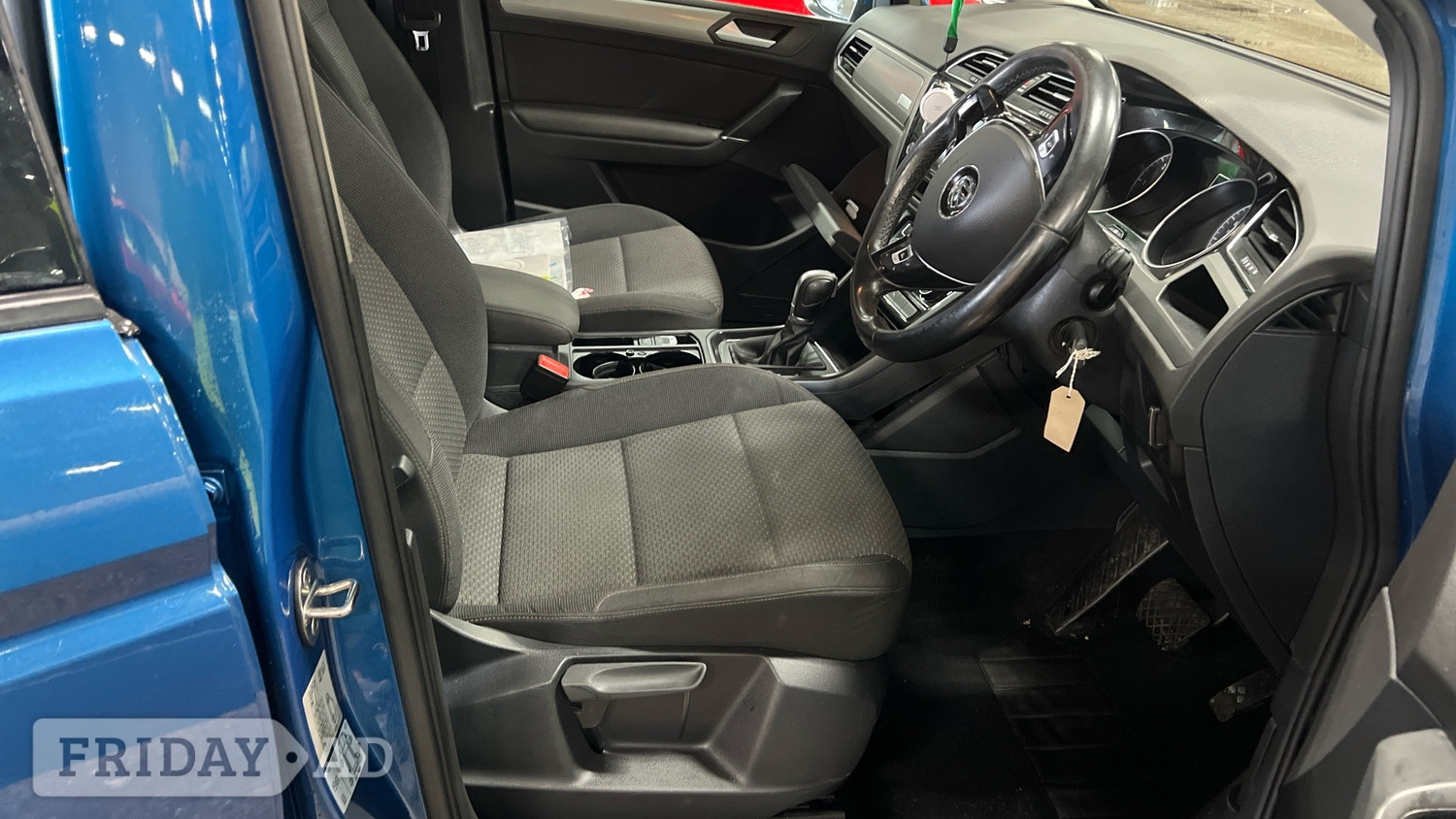 [ berth ]Volkswagen Touran