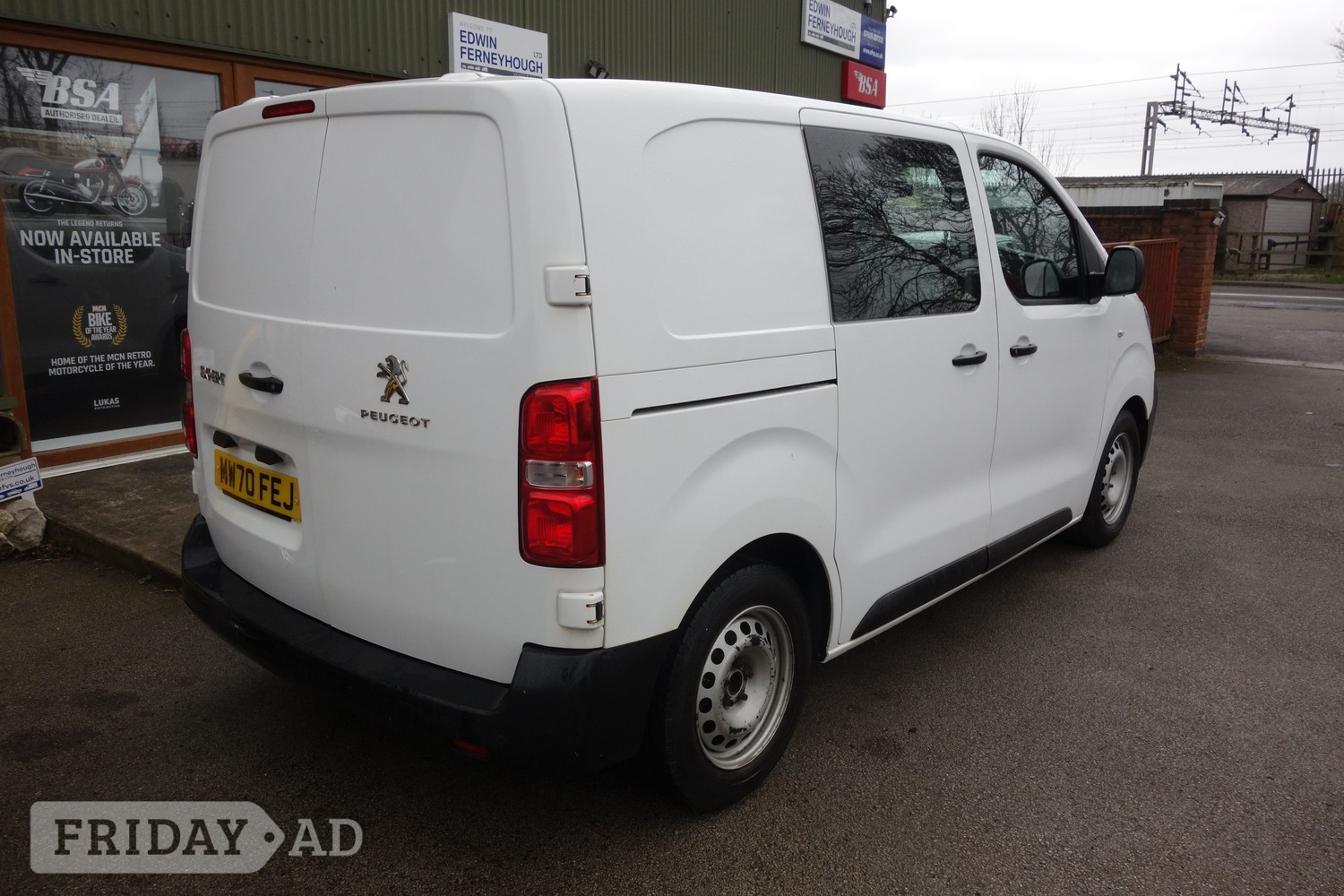 [ berth ]Peugeot Expert