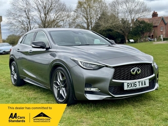 Infiniti Q30 2016