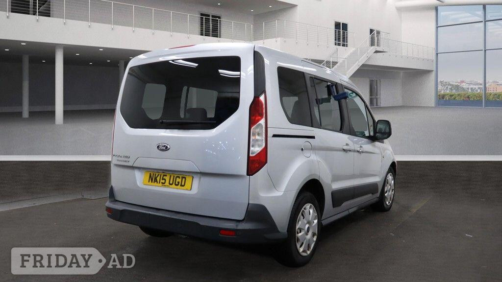 Ford Tourneo Connect 2015 - Cars in Pontypridd