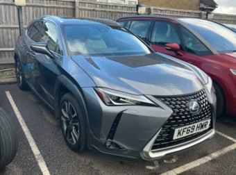 Lexus UX 2019