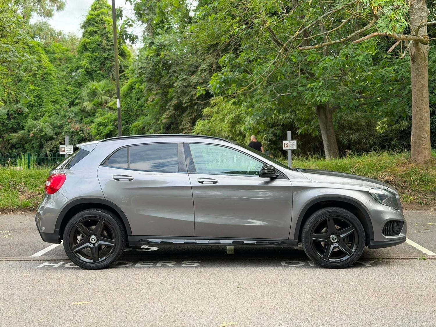 [ berth ]Mercedes-Benz GLA