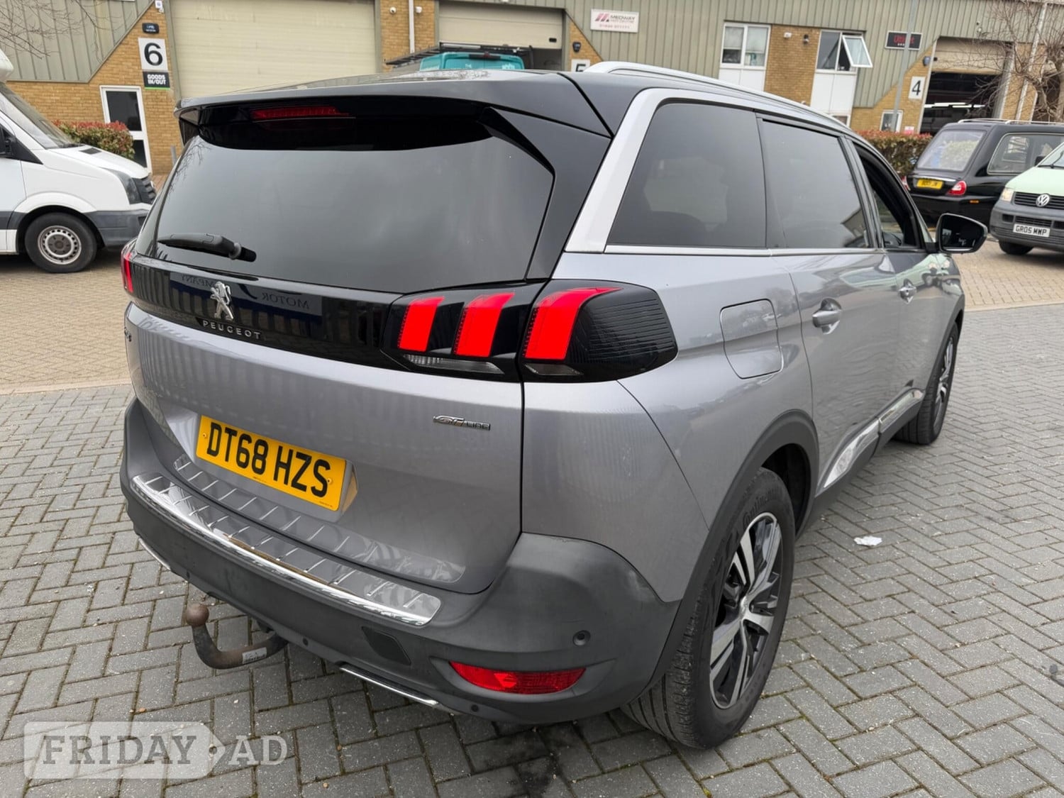 Peugeot 5008 2019 - Cars in Gillingham