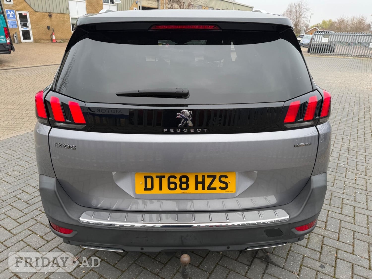 Peugeot 5008 2019 - Cars