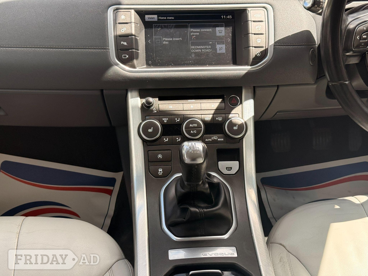 [ berth ]Land Rover Range Rover Evoque