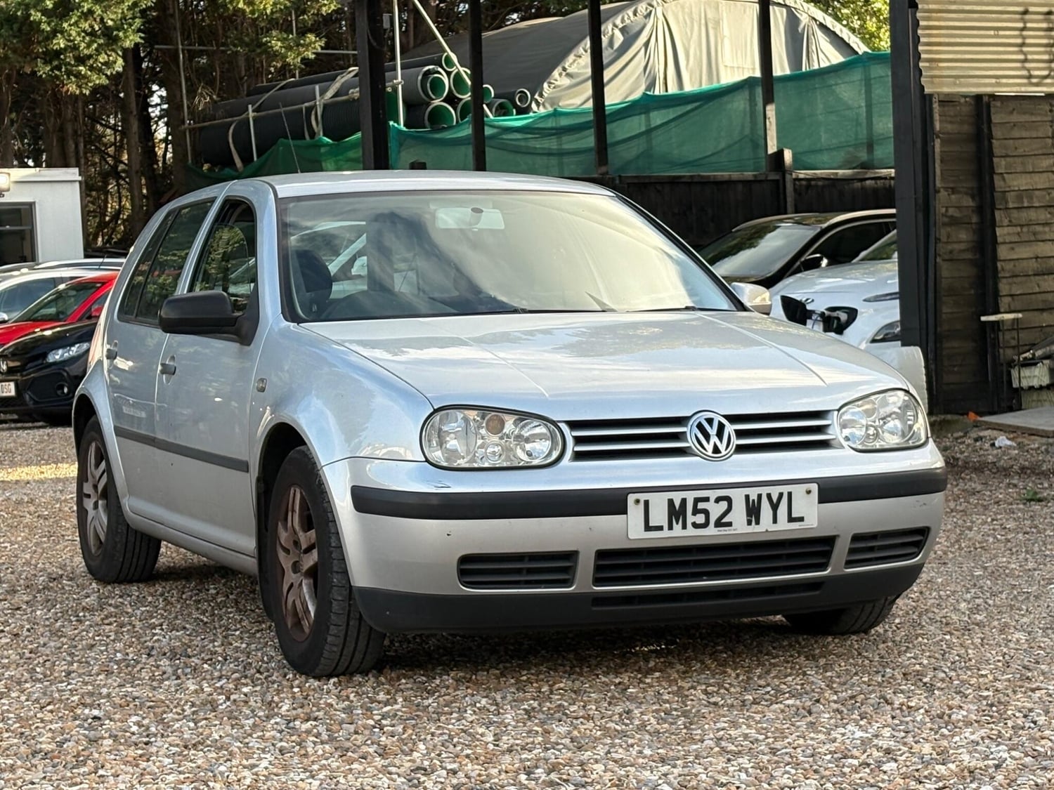 Volkswagen Golf 2003 - Cars in Uxbridge