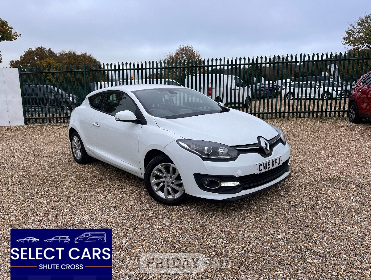 Renault Megane 2015 in Axminster