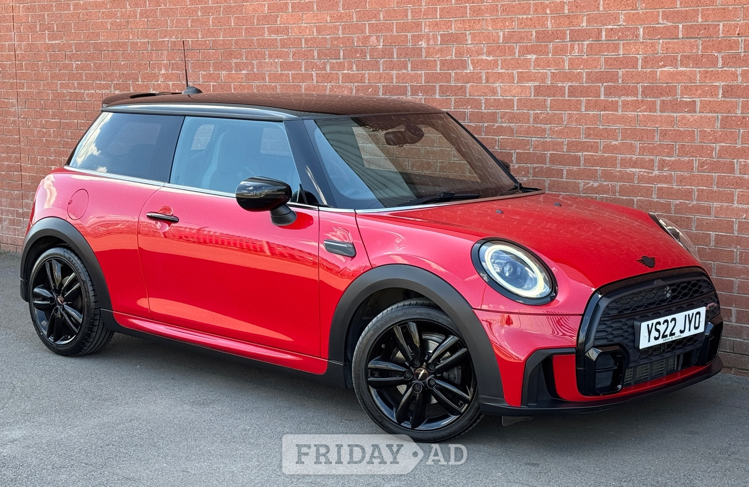 Mini Hatch 2022 in Doncaster