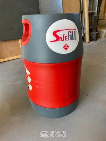 Safefill 7.5kg Refillable Gas bottle including initial fill gas