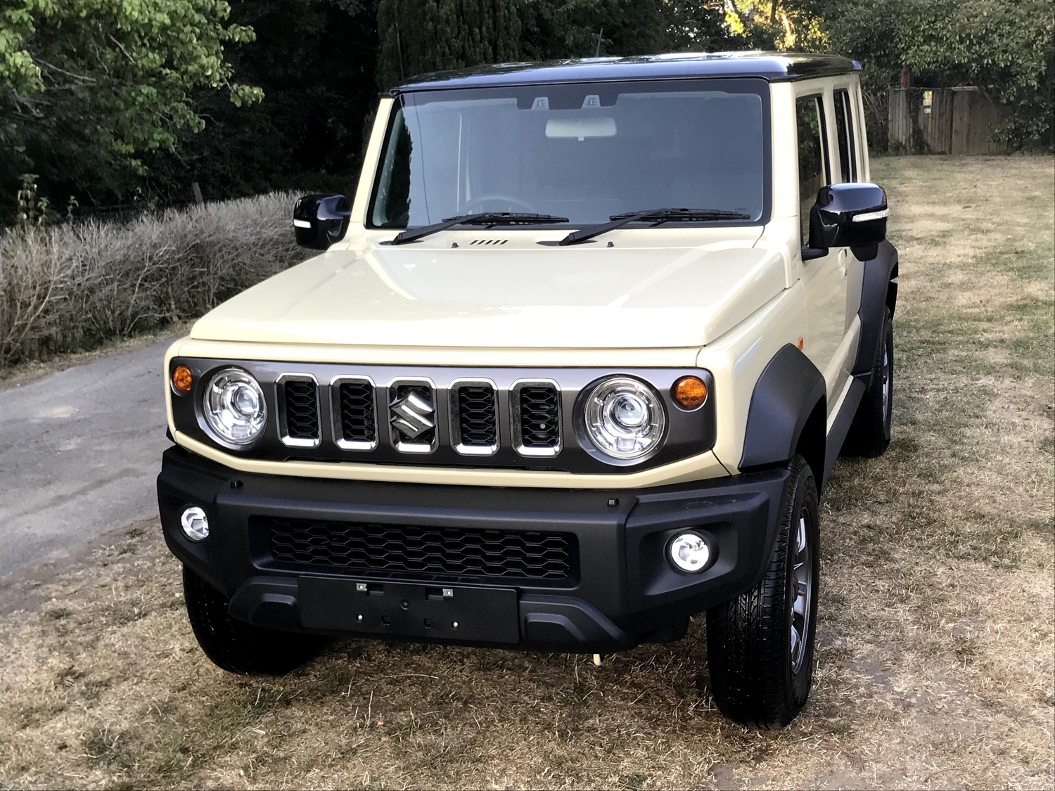 Suzuki Jimny 2025 - Cars