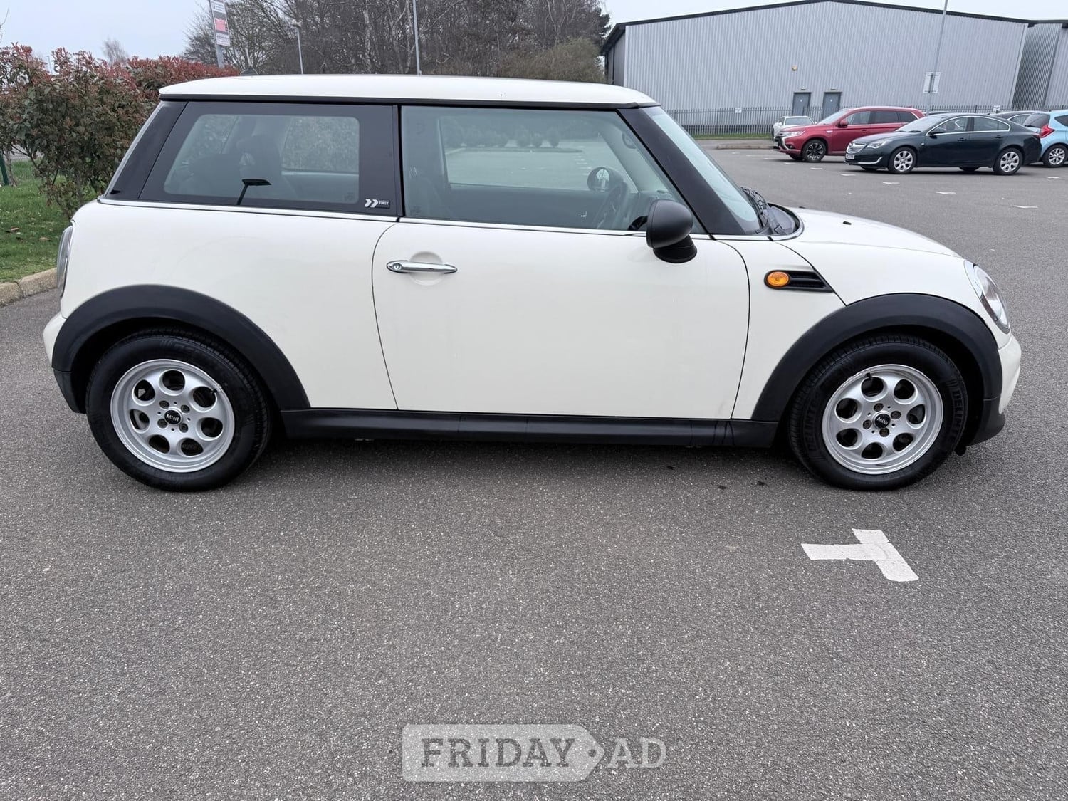 [ berth ]Mini Hatch