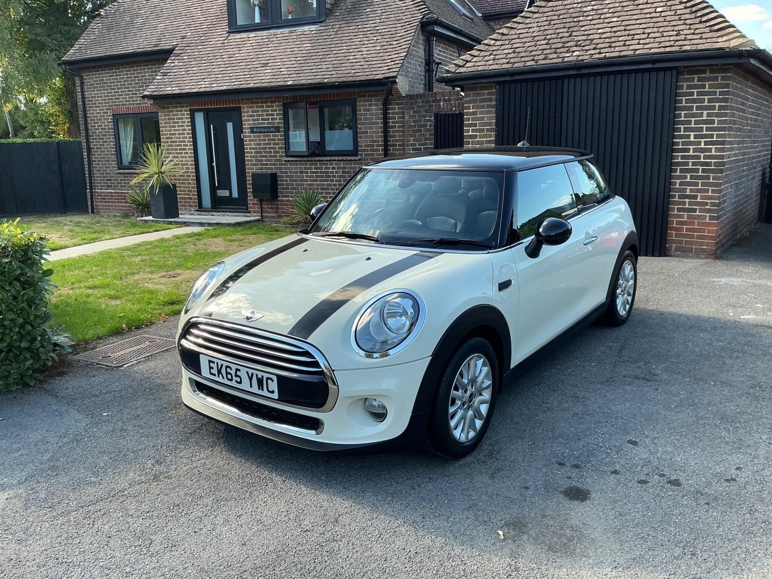 Mini Hatch Winchester