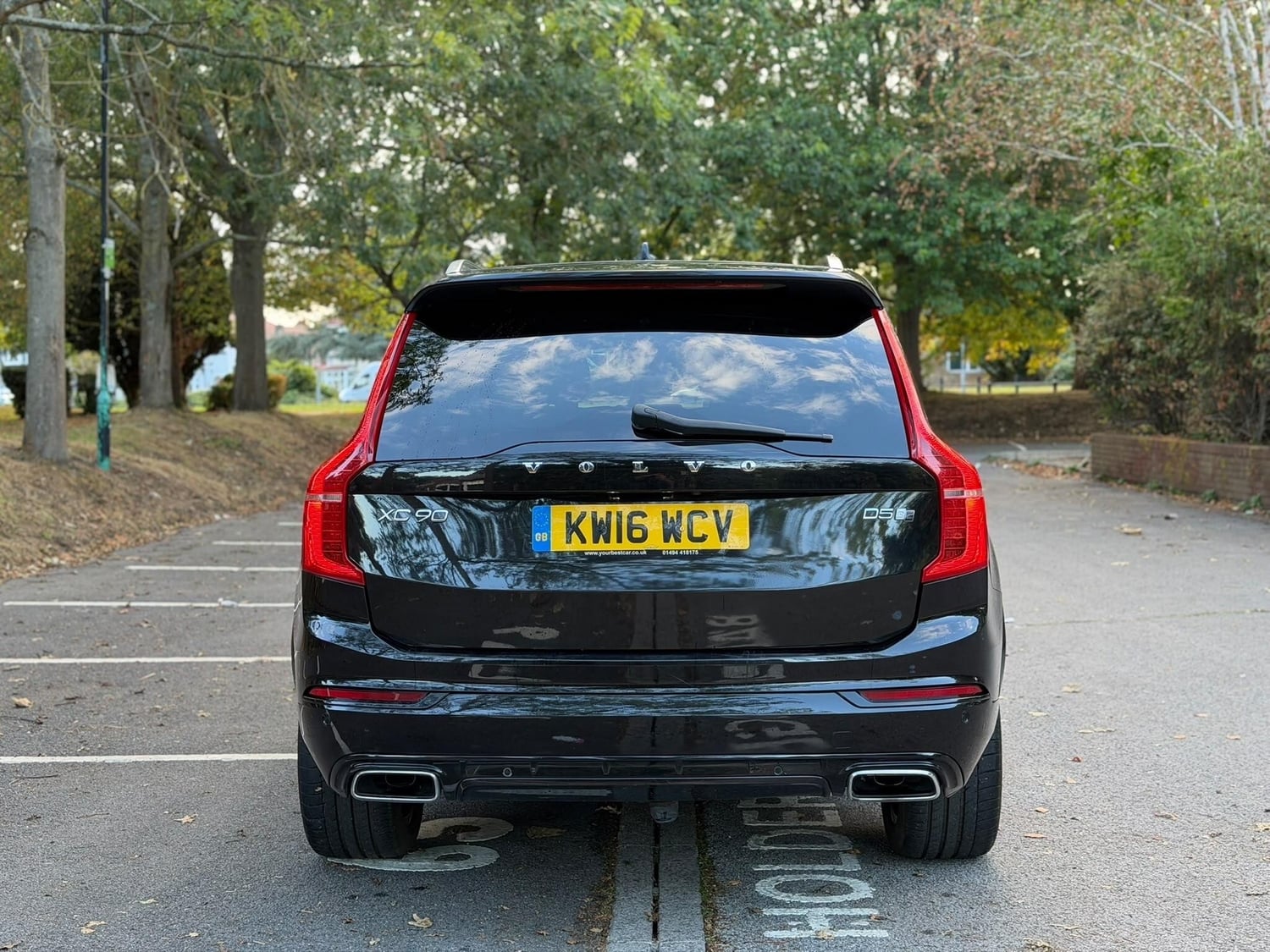 Volvo XC90 2016 - Cars in Uxbridge