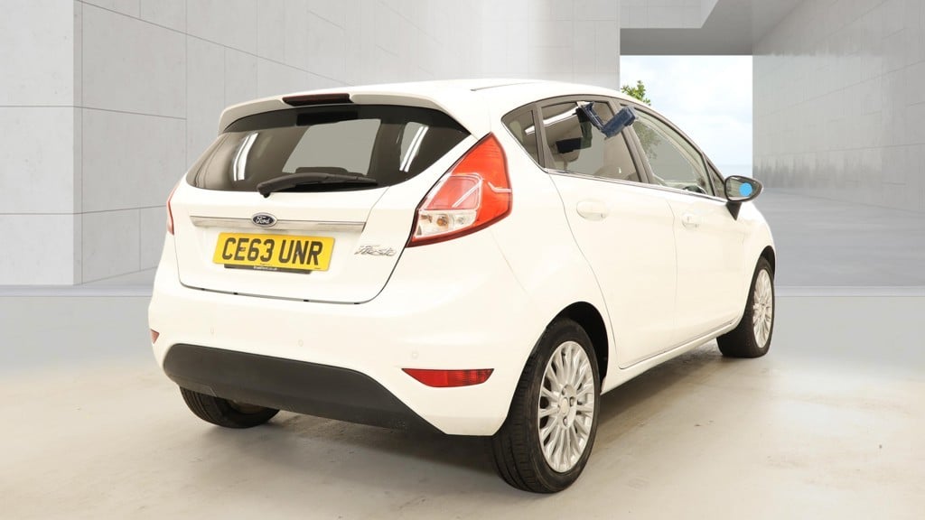 Ford Fiesta 2013 - Cars in Broxbourne