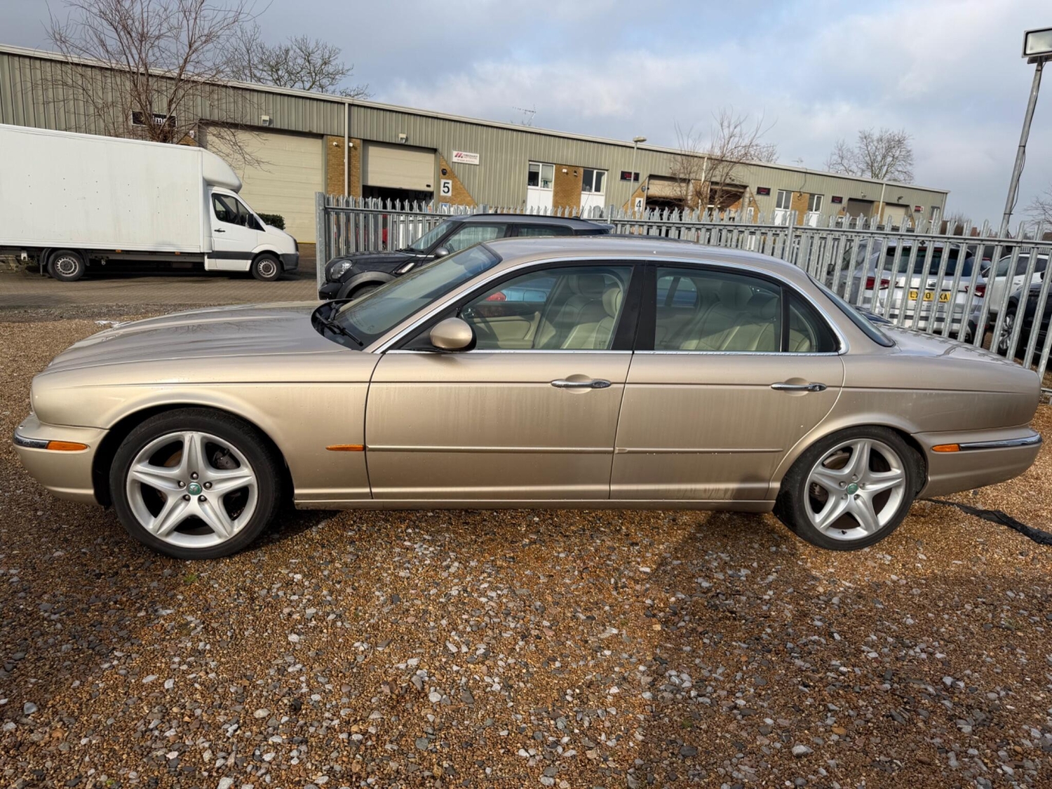 Jaguar XJ 2005 - Cars
