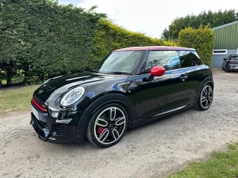 Mini Hatch 2017