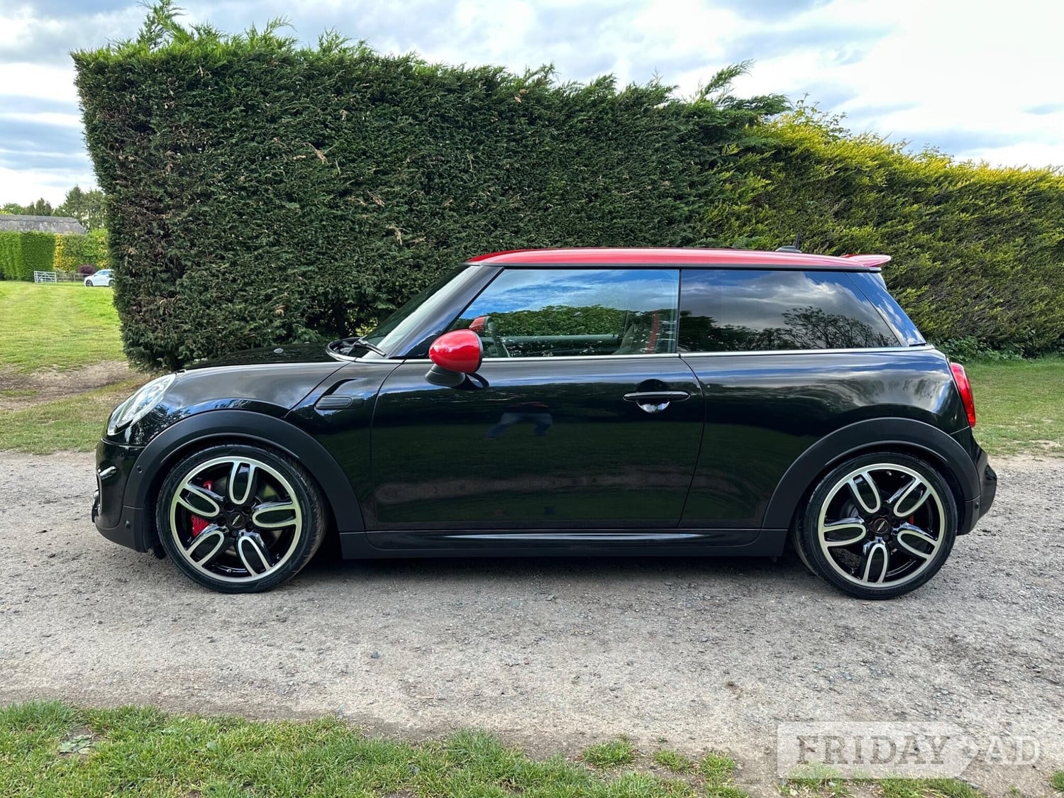 Mini Hatch 2017 - Cars in Westerham