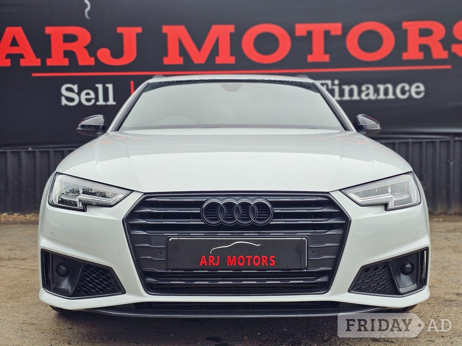 Audi A4 Avant 2019 - Cars