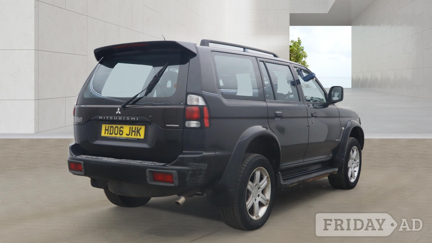 [ berth ]Mitsubishi Shogun Sport