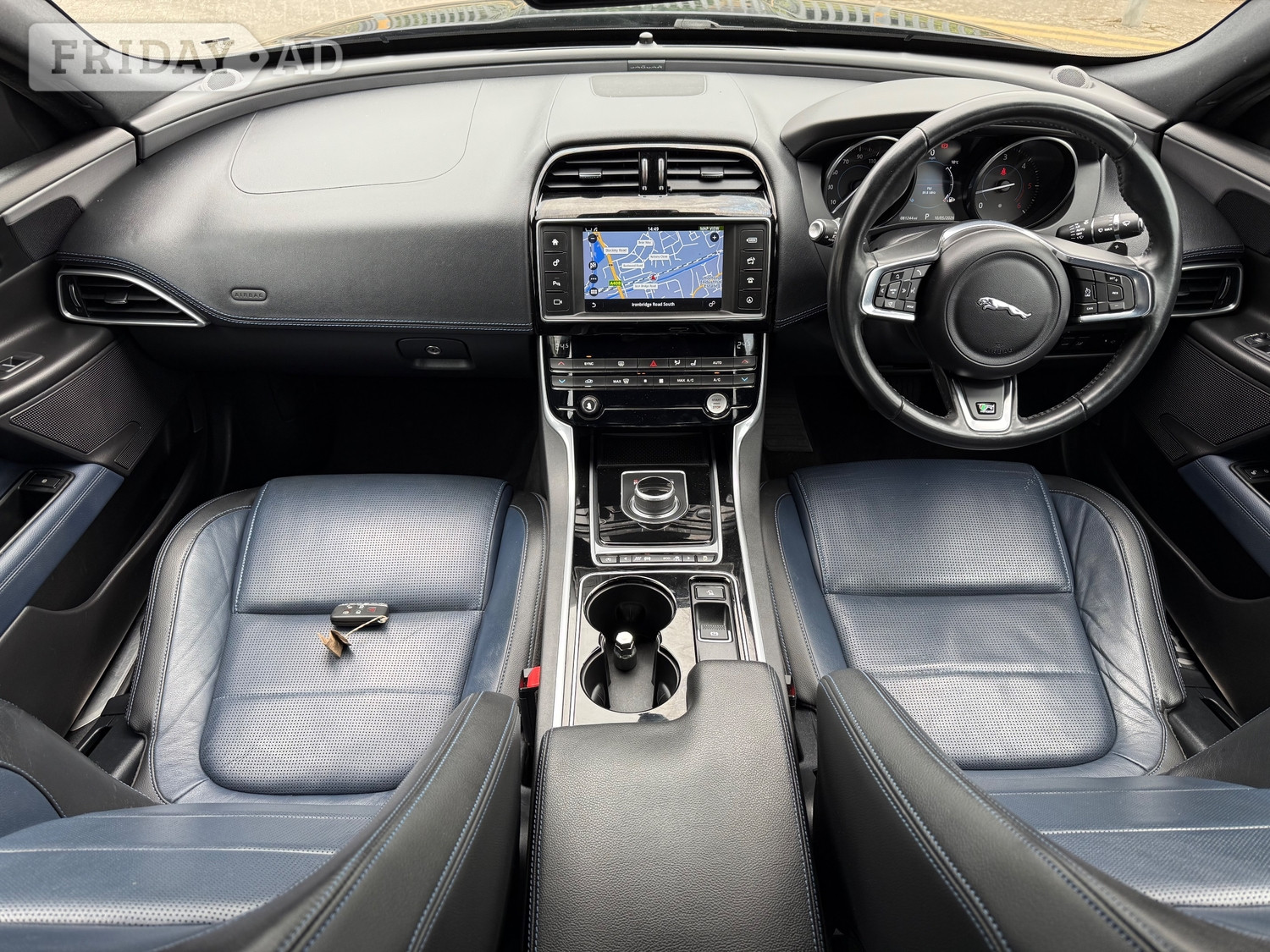 [ berth ]Jaguar XE