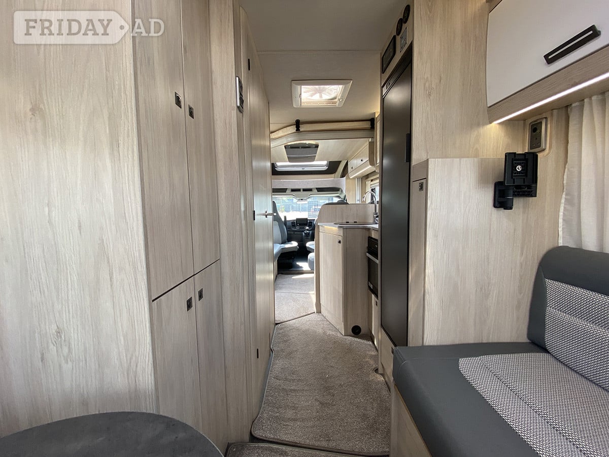 [4 berth ]Auto-Trail F-Line F72