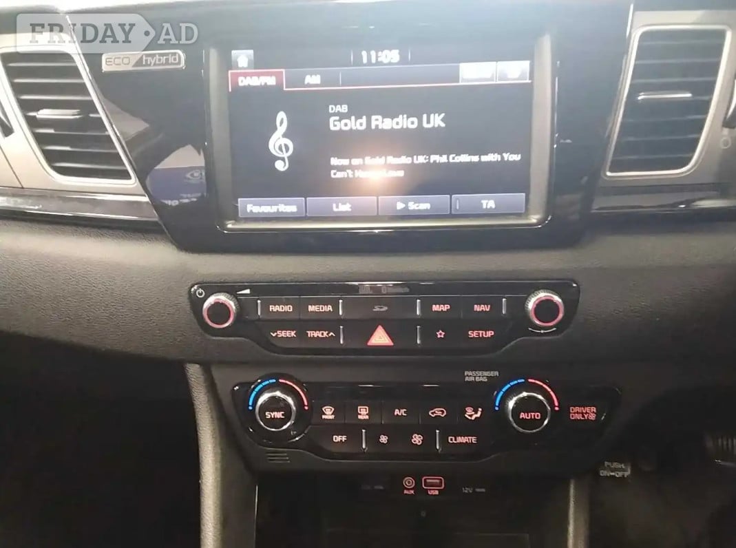 Kia Niro 2019 - Cars in Harrow