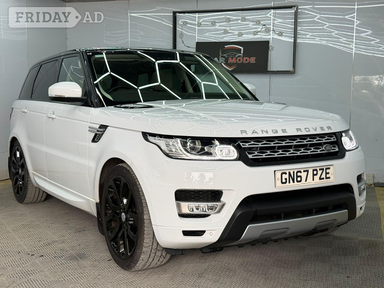 Land Rover Range Rover Sport 2017 in Hillingdon