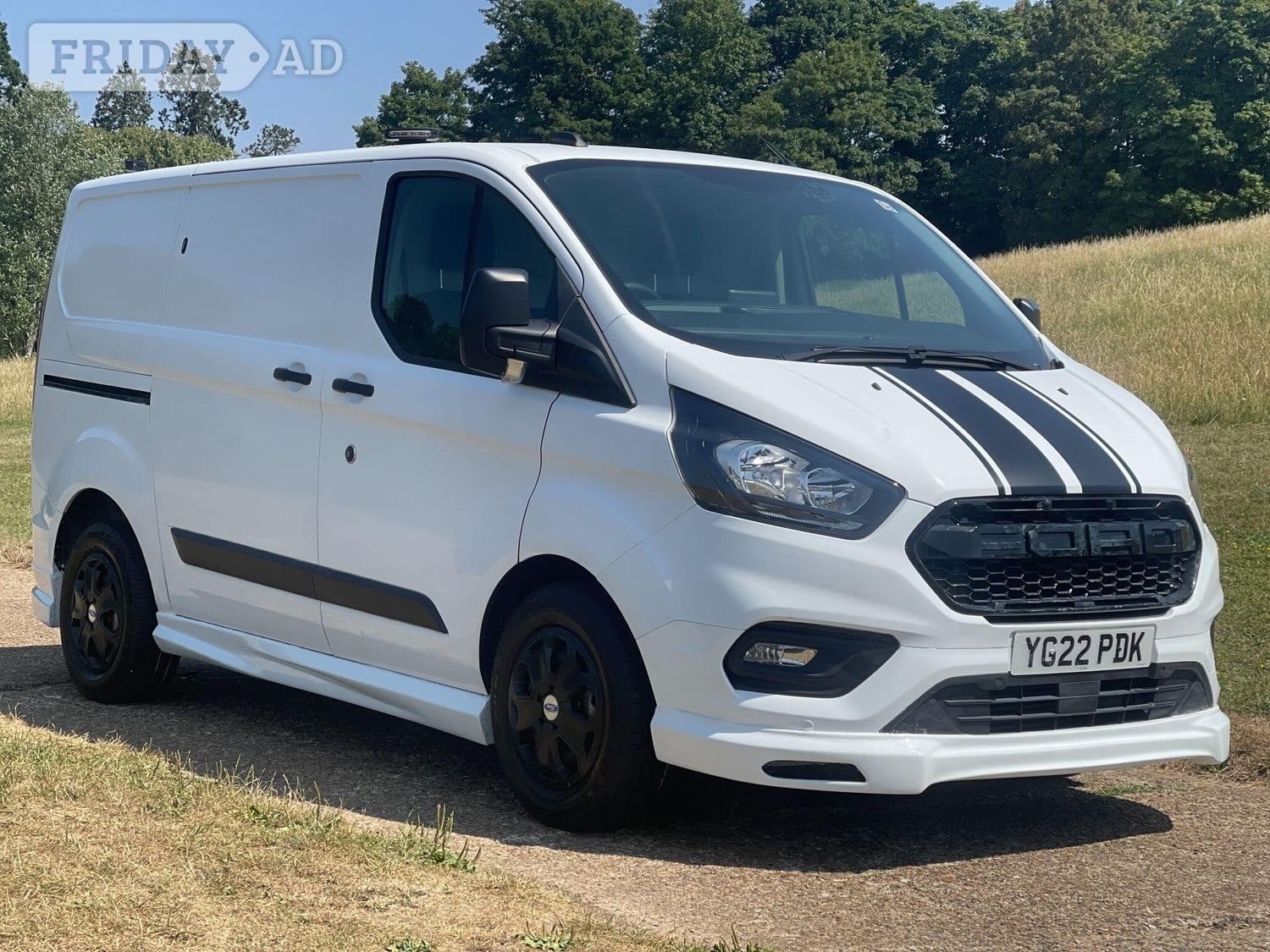 [ berth ]Ford Transit Custom