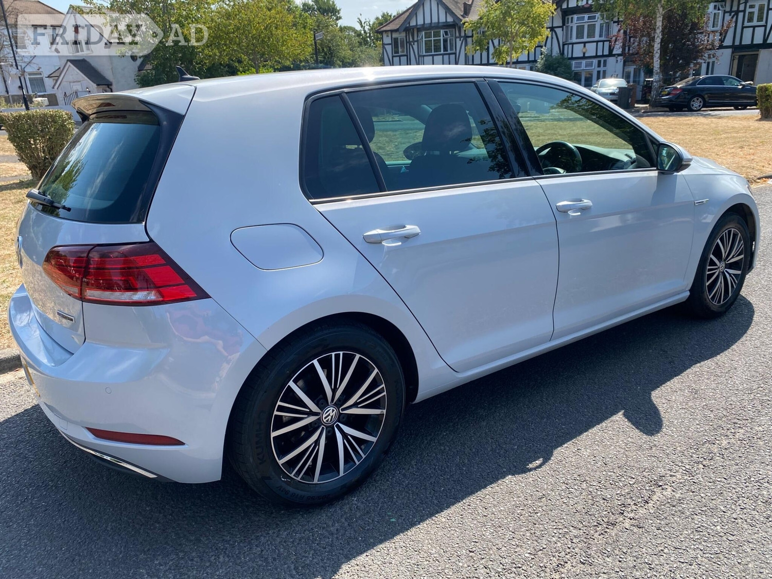 Volkswagen Golf 2018 - Cars