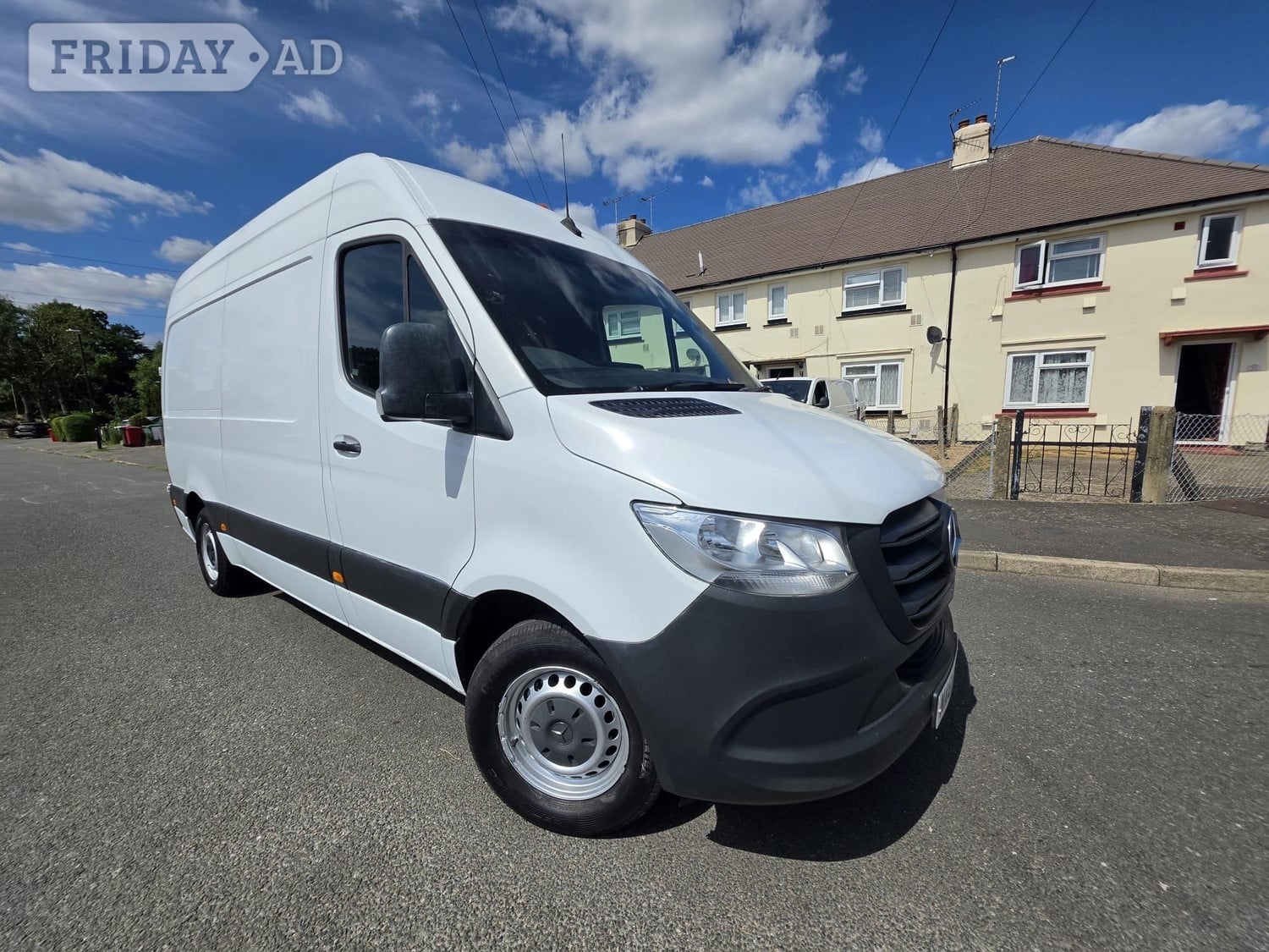 [ berth ]Mercedes-Benz Sprinter
