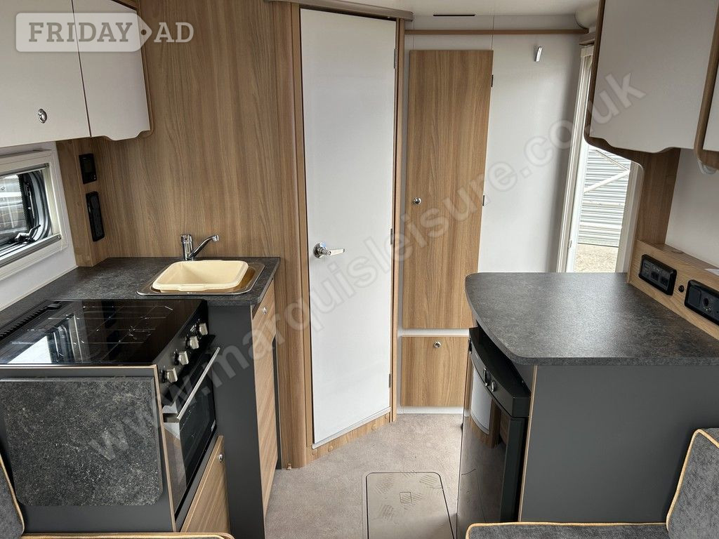 Bailey Discovery D4-2 2020 - Motorhomes & Caravans in Chester Le Street