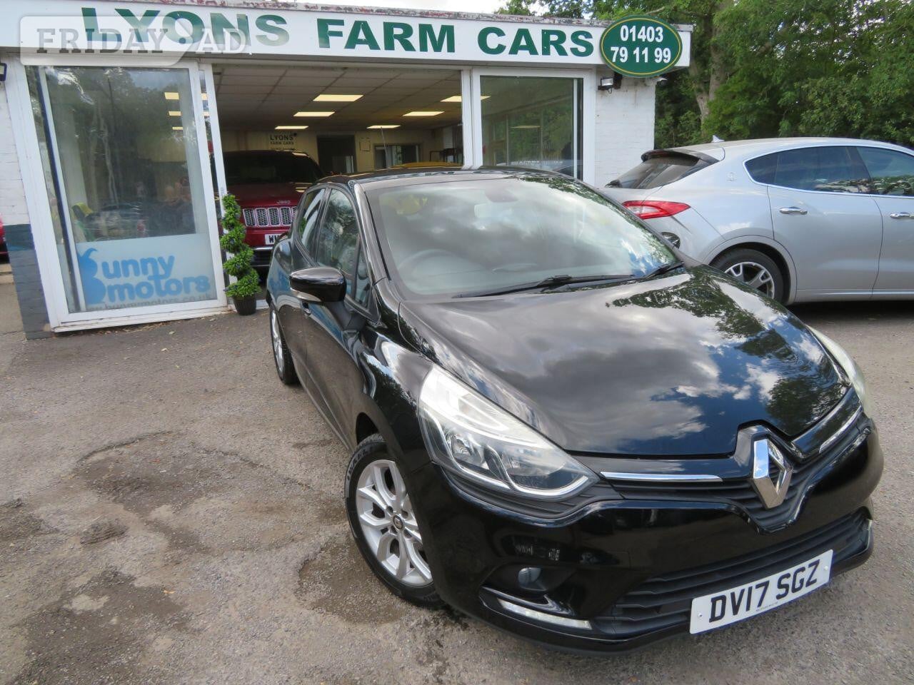 2017 Renault CLIO 1.2 16V Dynamique Nav Hatchback 5dr Petrol Manual Euro 6 (75 ps) NAV + SPOILER + DAB + AIR-CON in Horsham