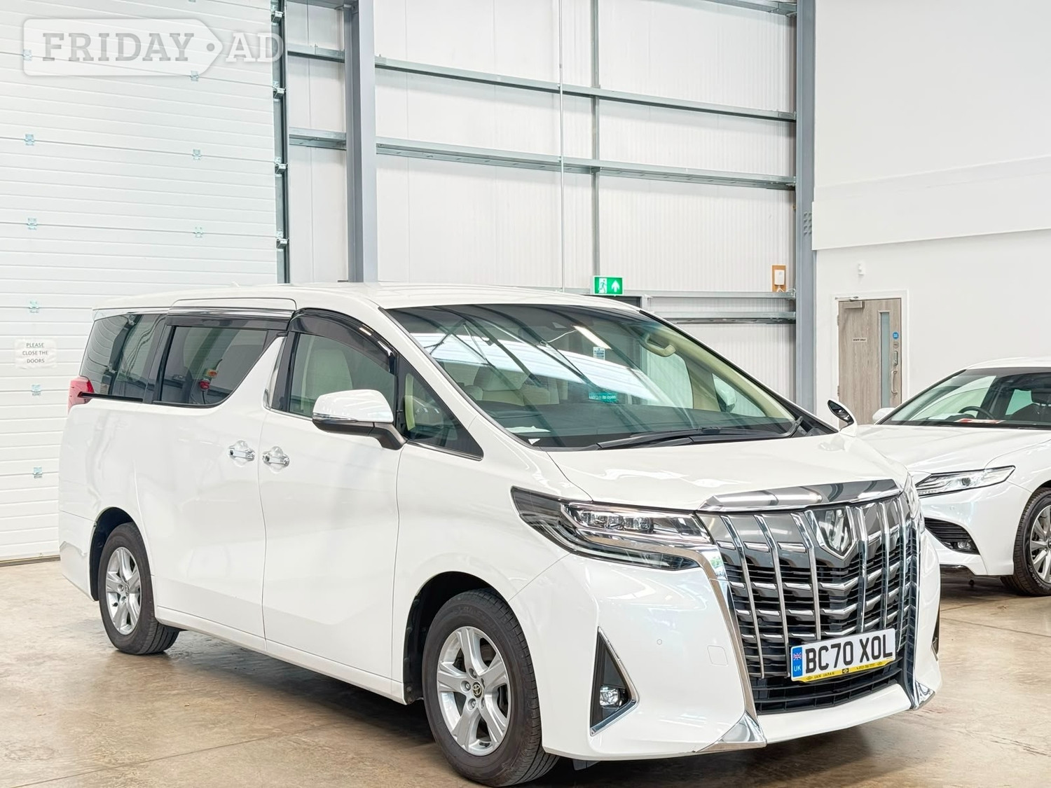 Toyota Alphard 2020 in Reading