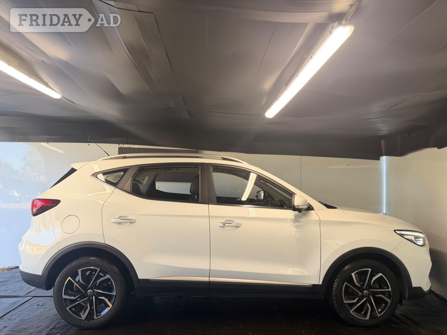 MG ZS 2020 - Cars