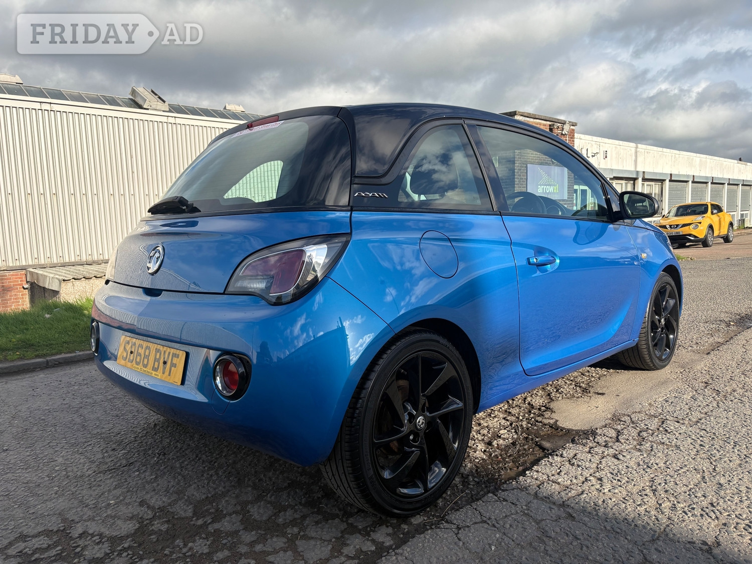 [ berth ]Vauxhall Adam
