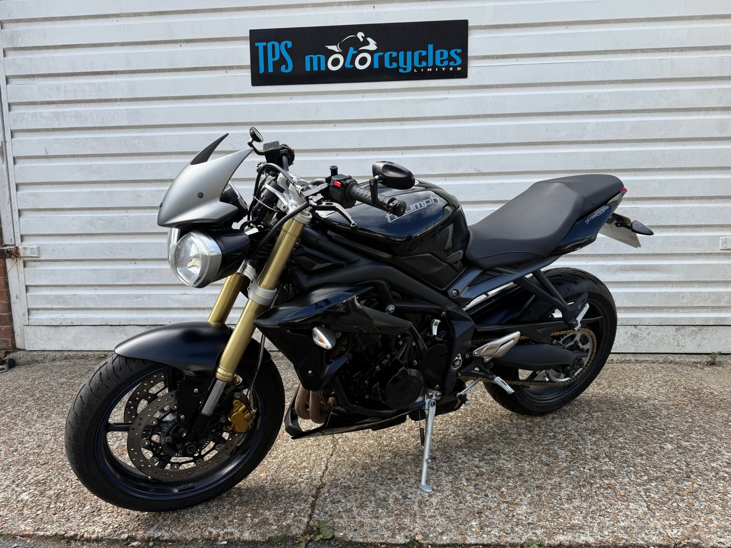 Triumph Street Triple 2013 - Motorbikes, Scooters & Quads in Eastbourne