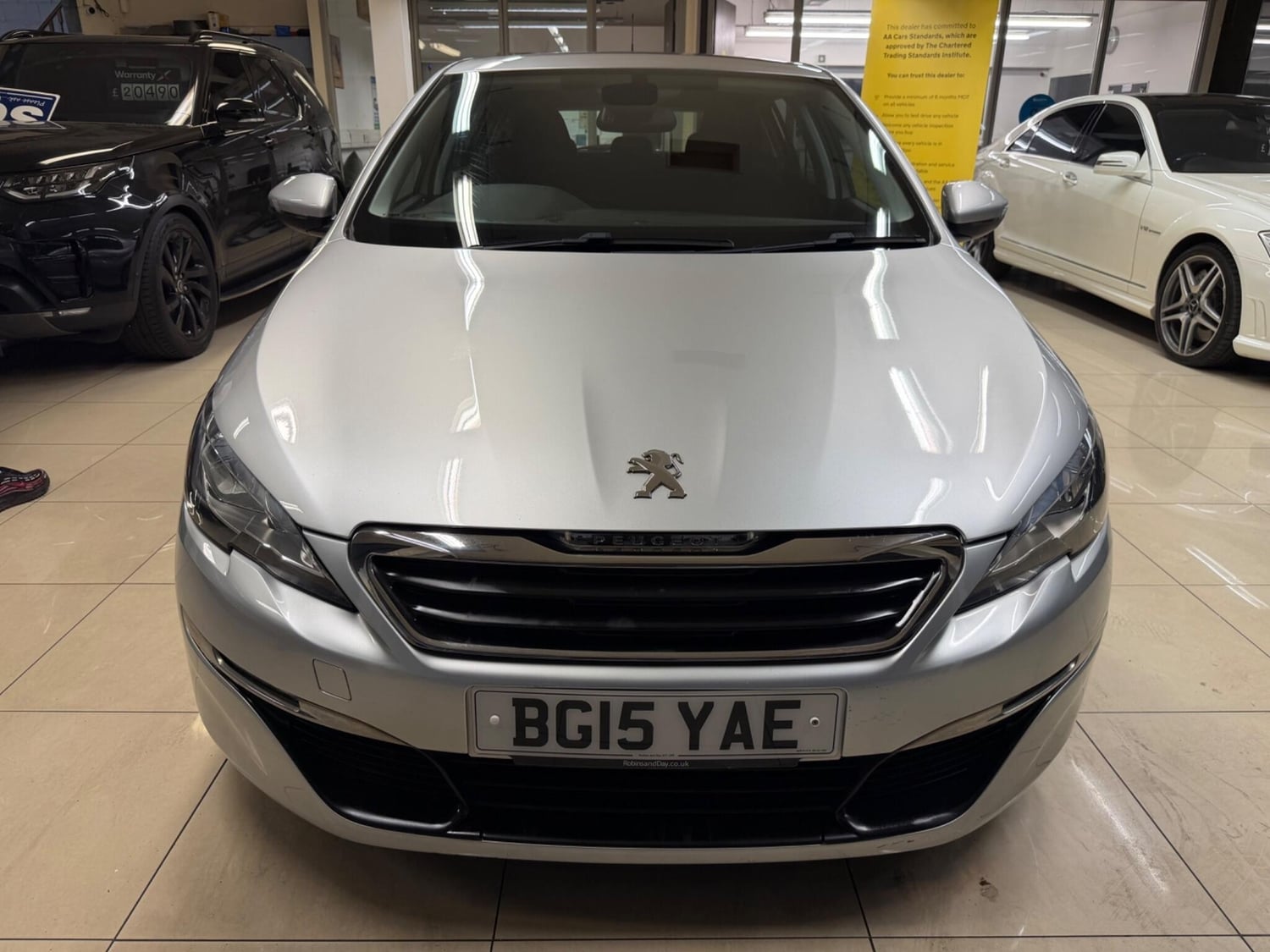 [ berth ]Peugeot 308
