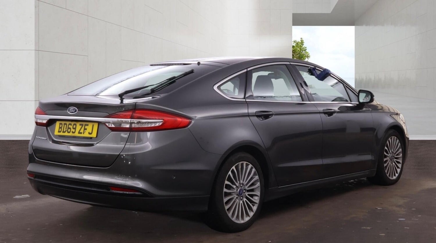 Ford Mondeo 2019 - Cars