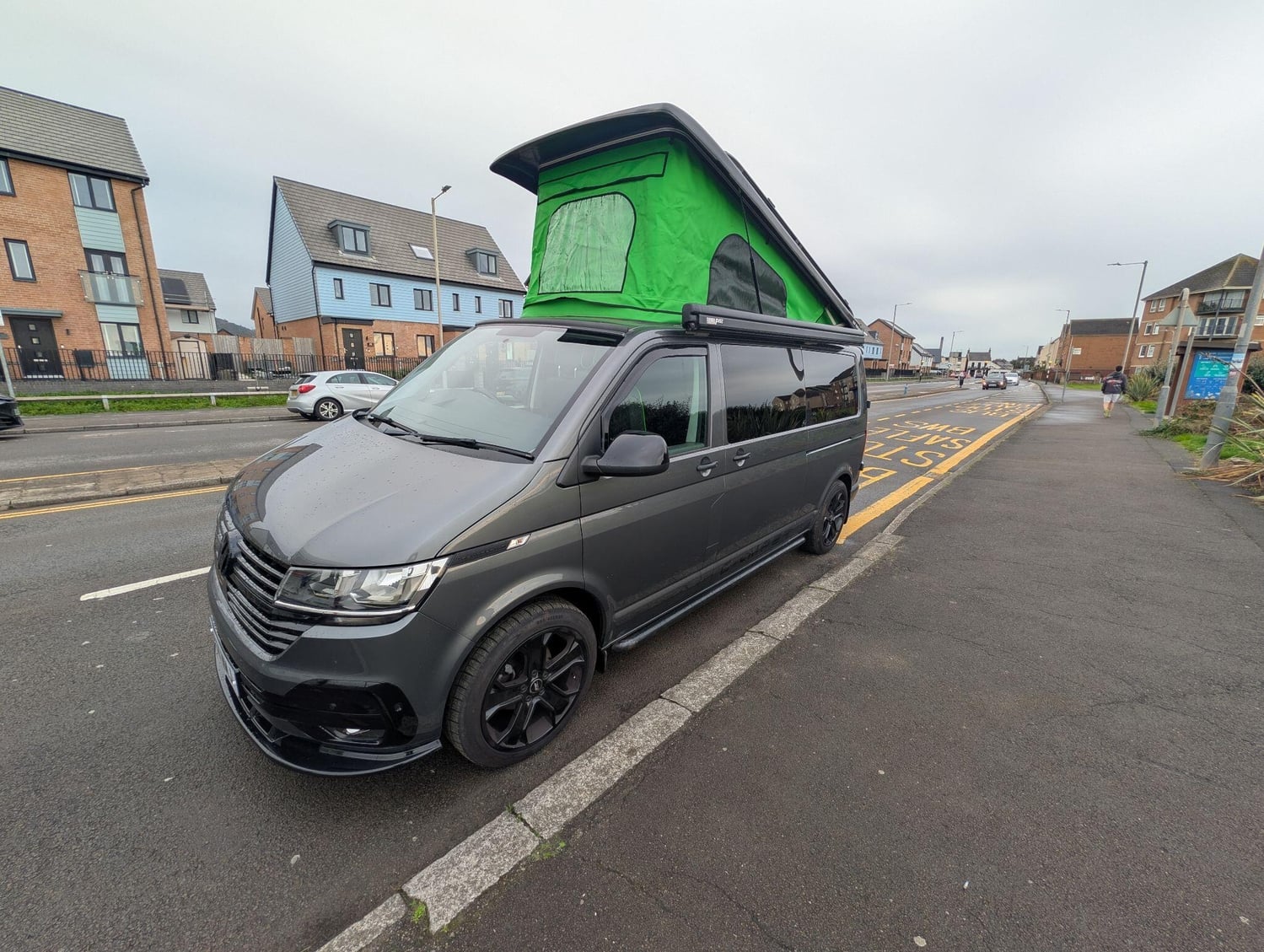 [4 berth ]Volkswagen Transporter Campervan Startline