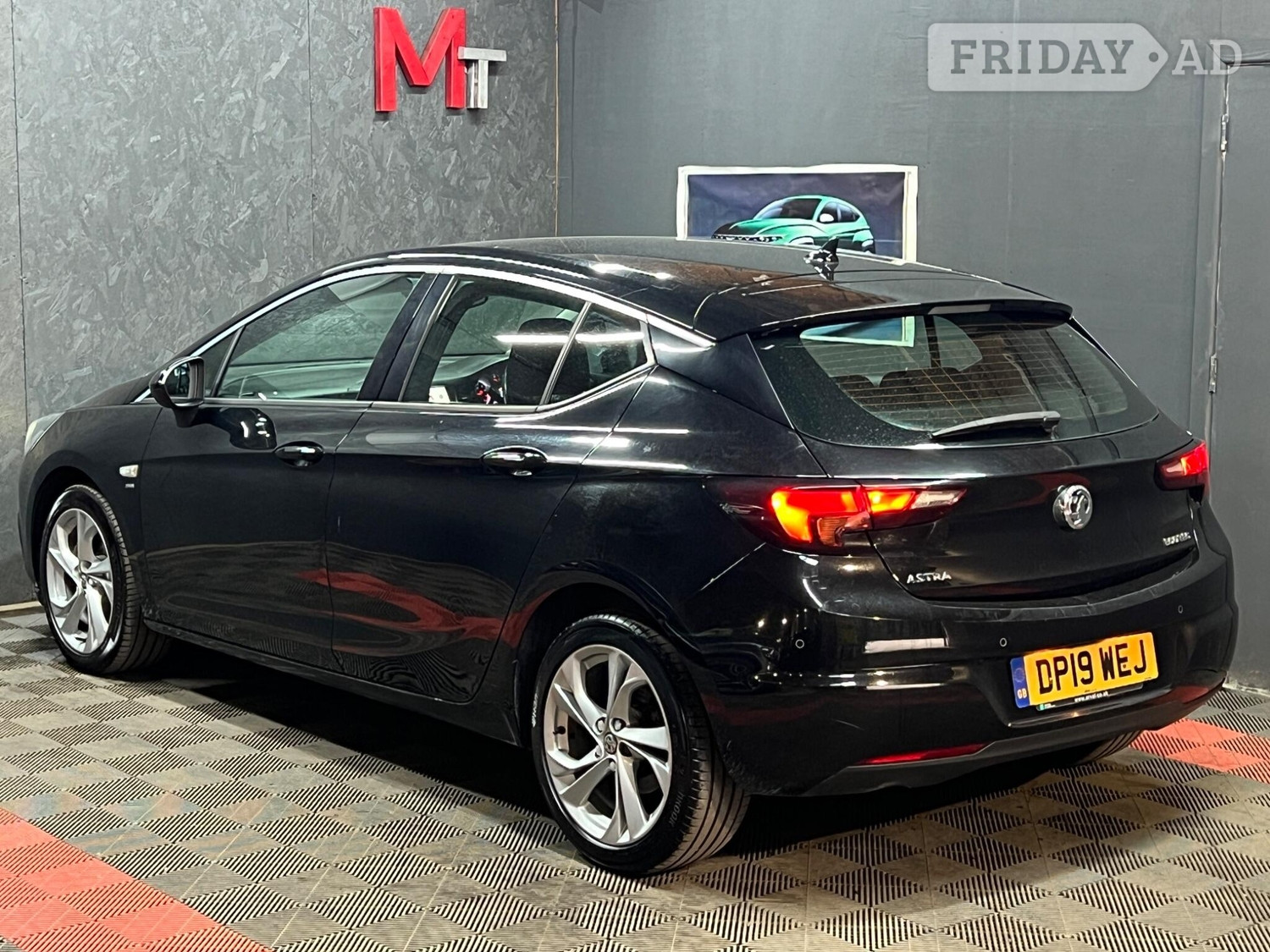 [ berth ]Vauxhall Astra