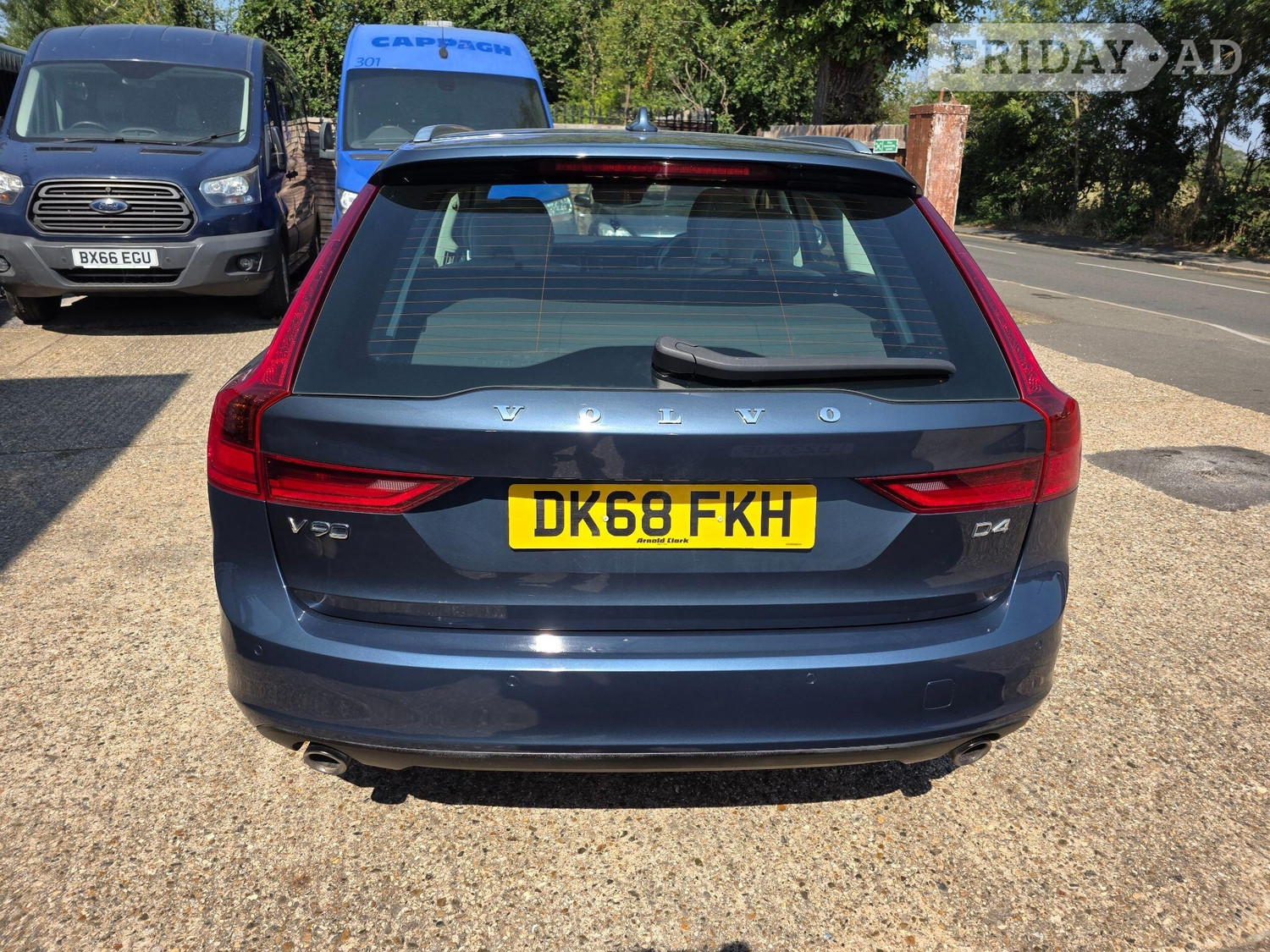 Volvo V90 2018 - Cars in Hounslow