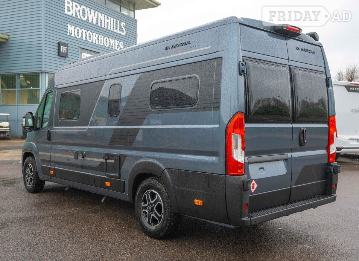 [2 berth ]Adria Van Twin Supreme 640 SLB
