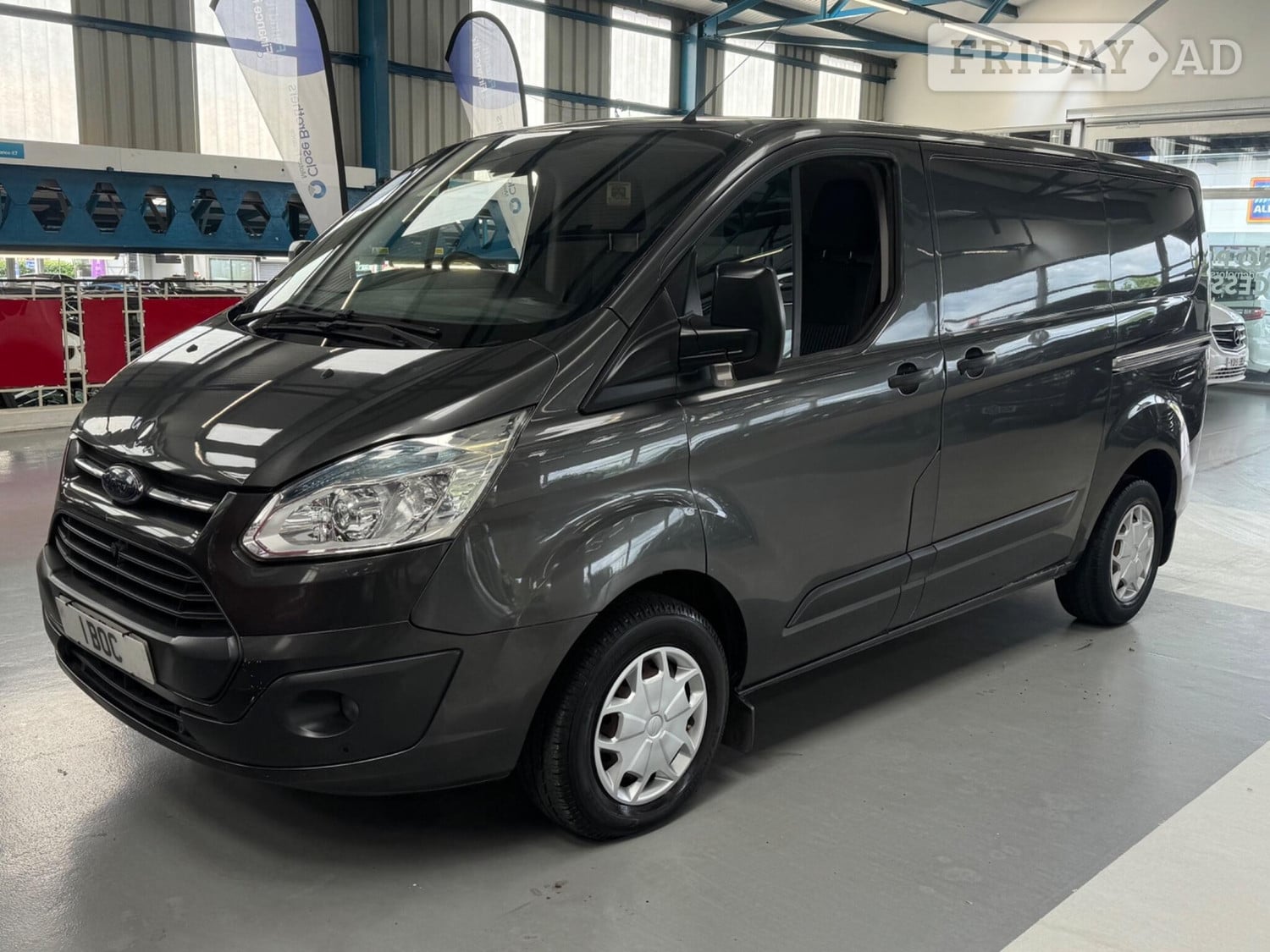 [ berth ]Ford Transit Custom